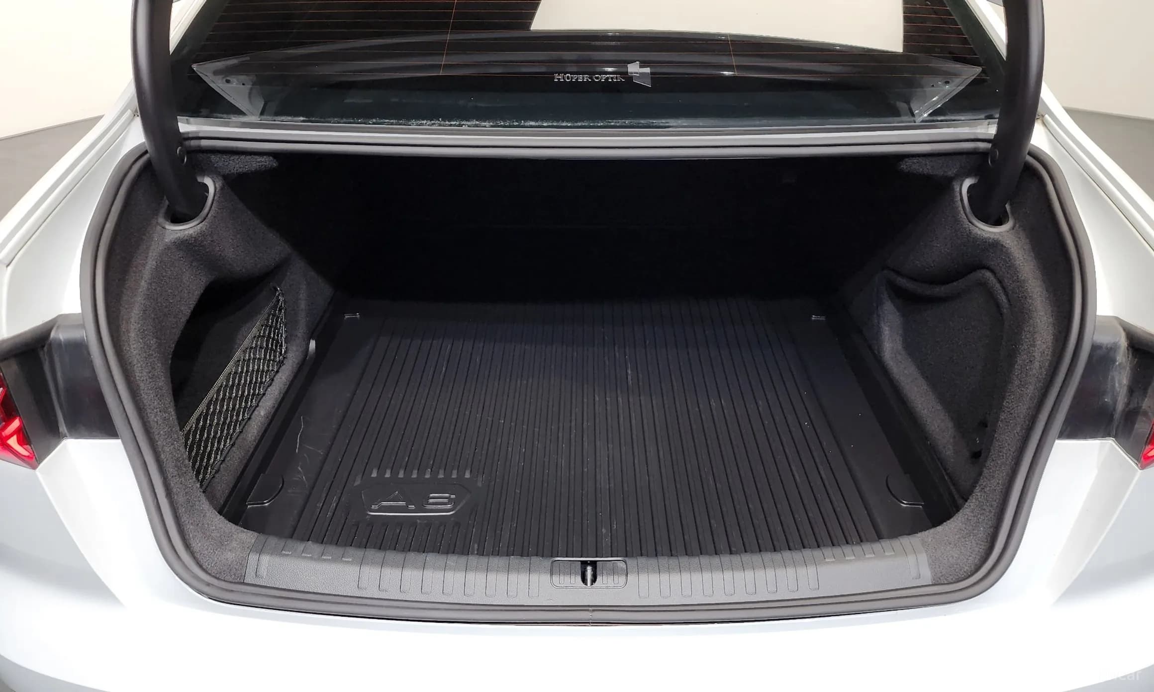 A6 (C8)