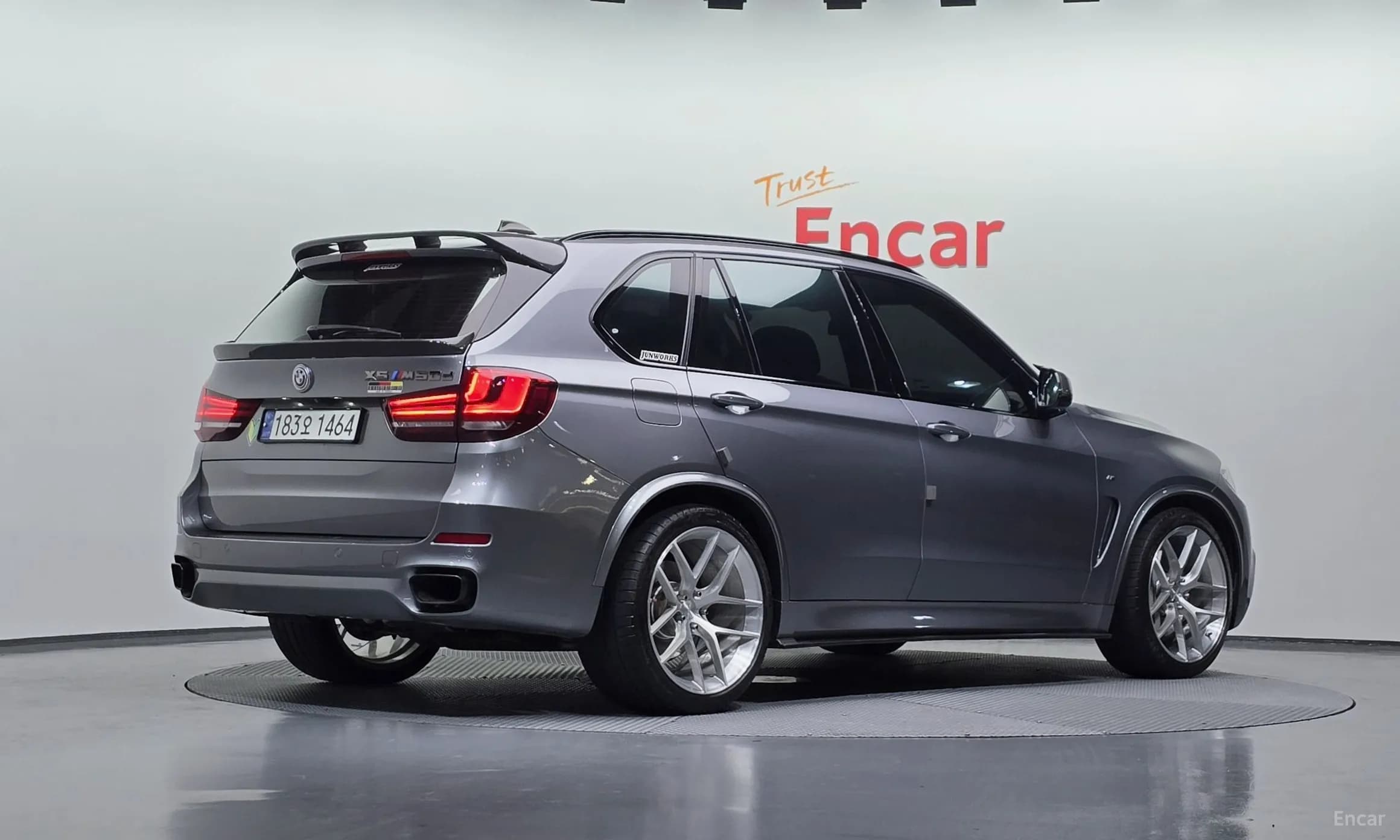 X5 (F15)