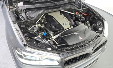 X5 (F15)