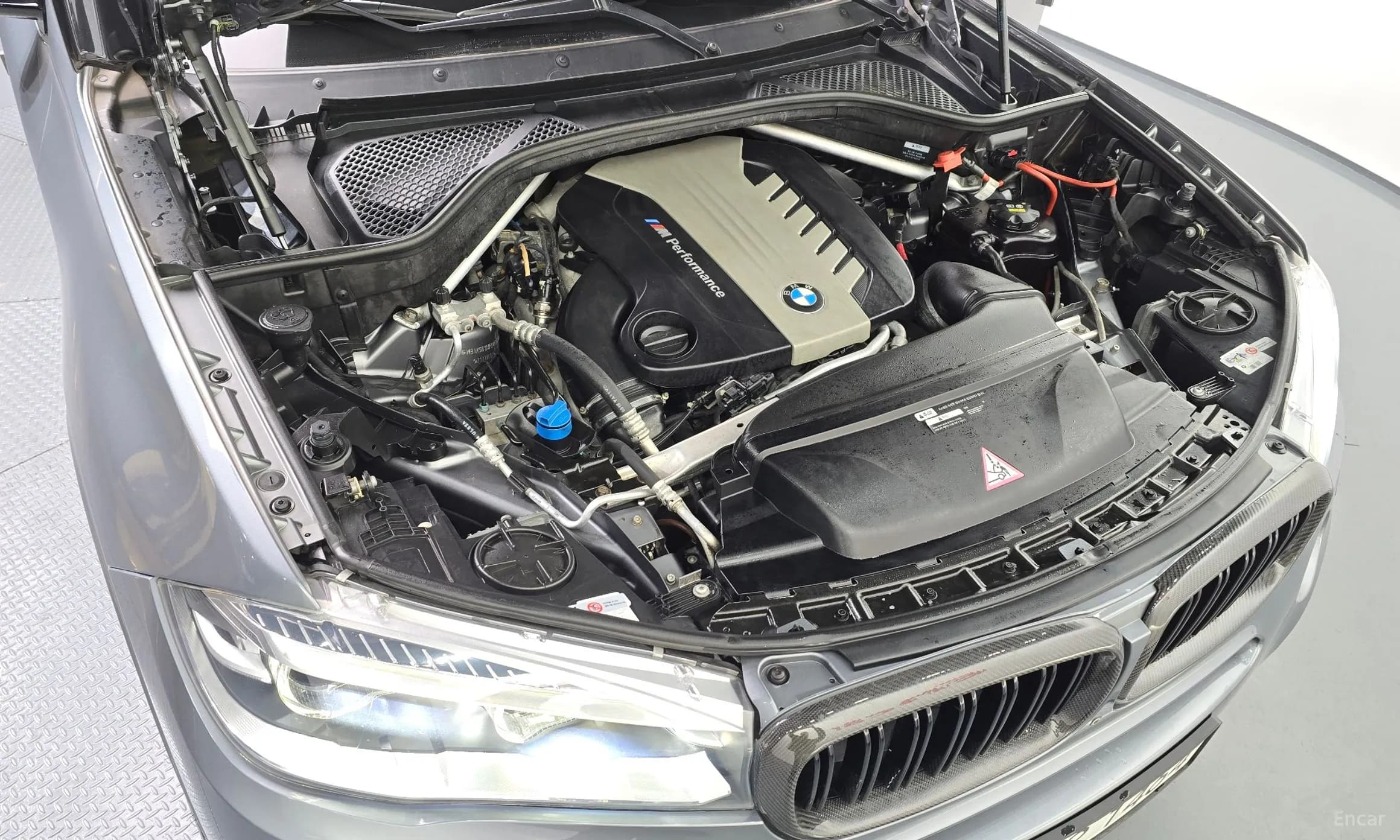 X5 (F15)