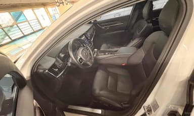 S90