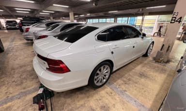 S90