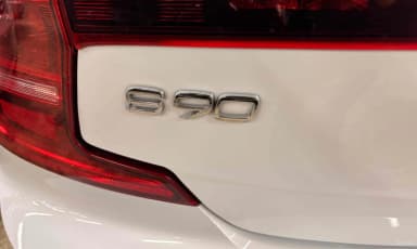 S90