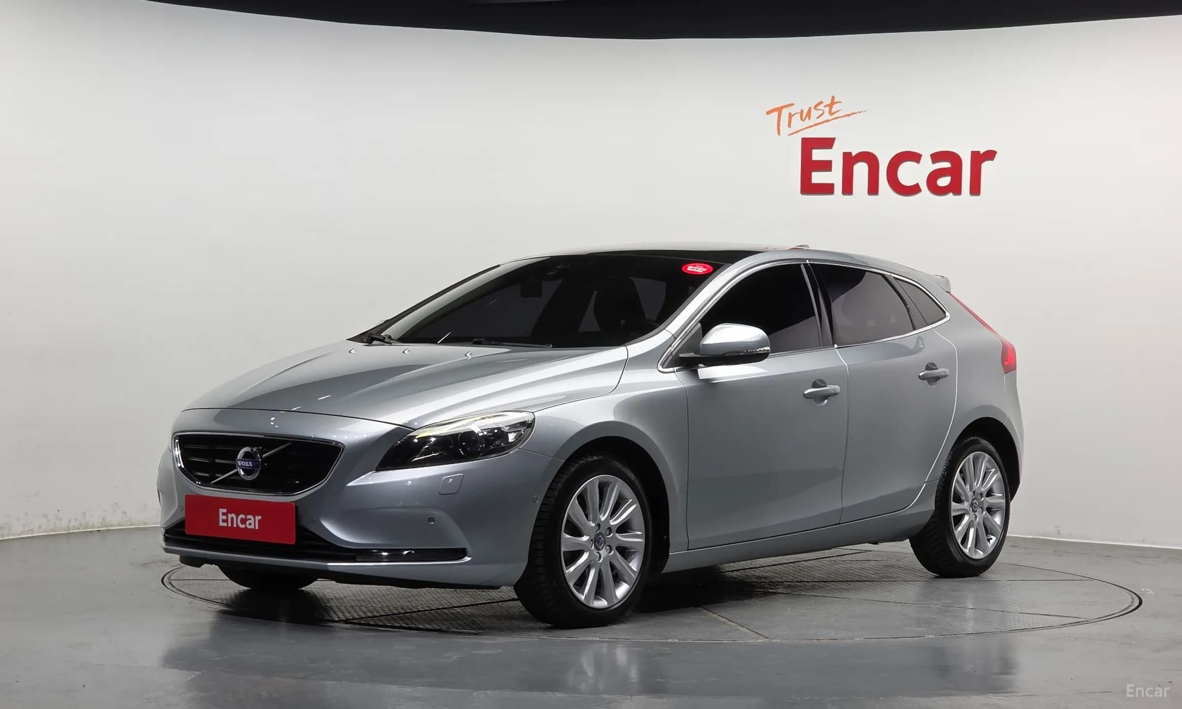 V40