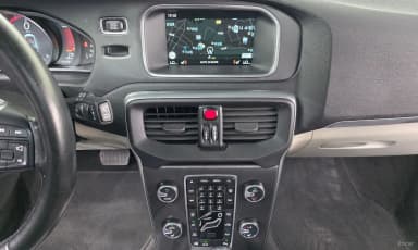 V40