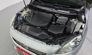V40