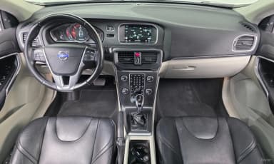 V40