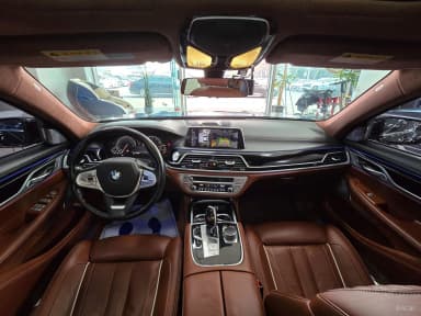 7 Series (G11)