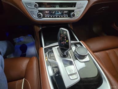 7 Series (G11)