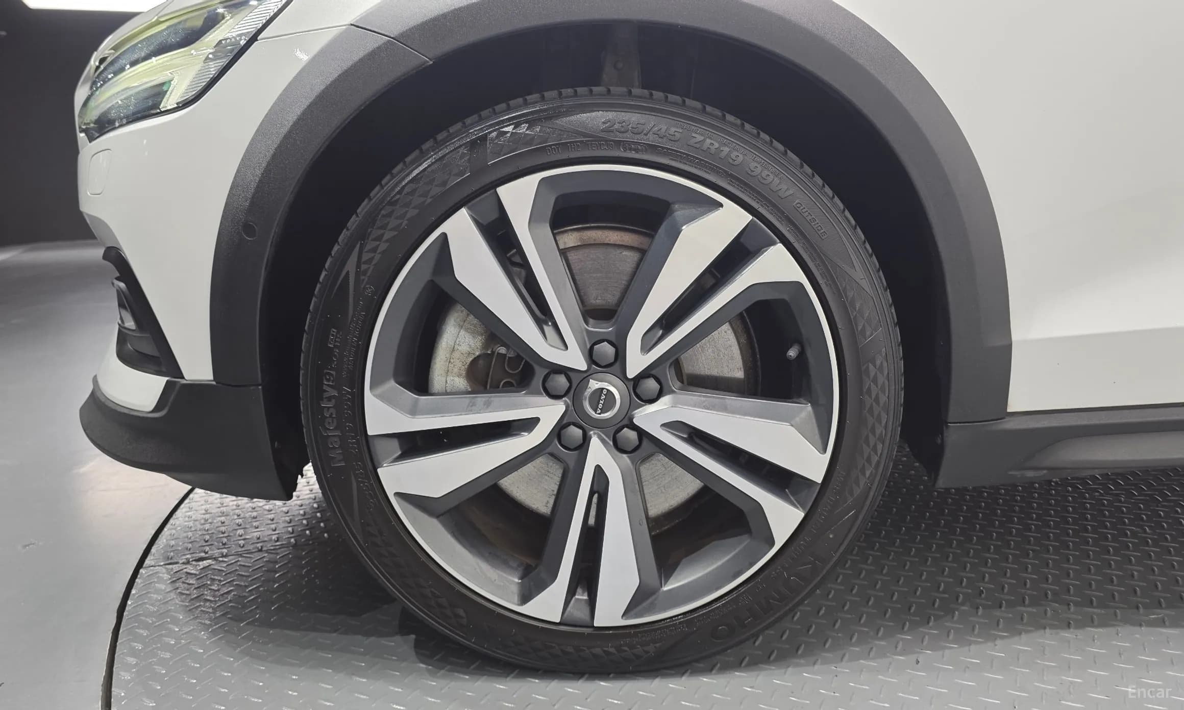 V60 Cross-Country 2nd Generation