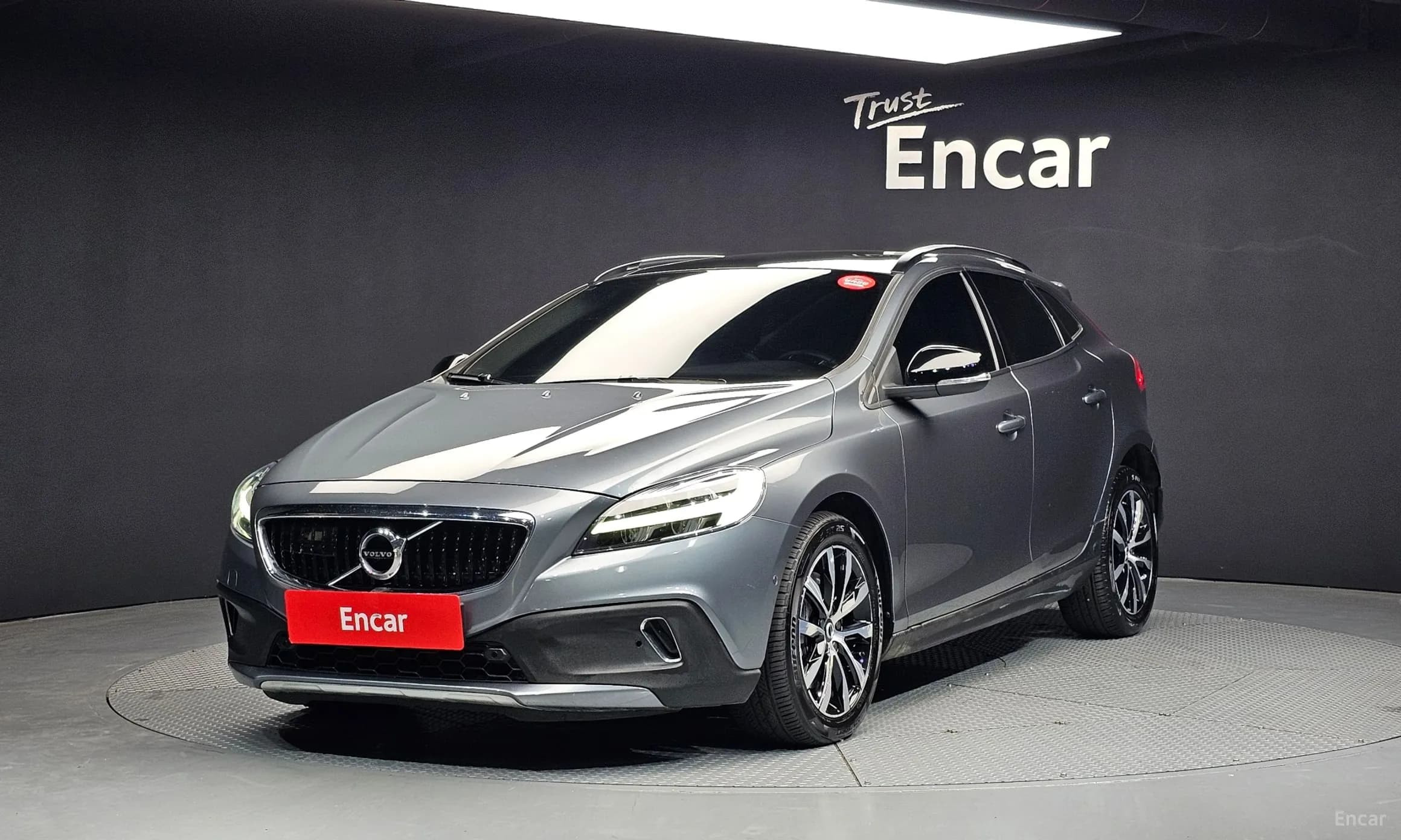 V40 Cross Country
