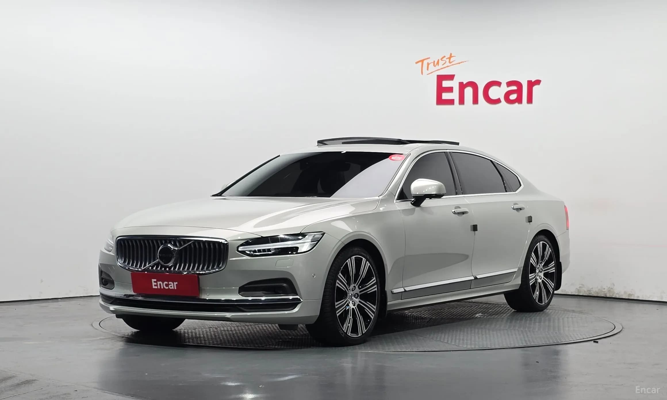 S90