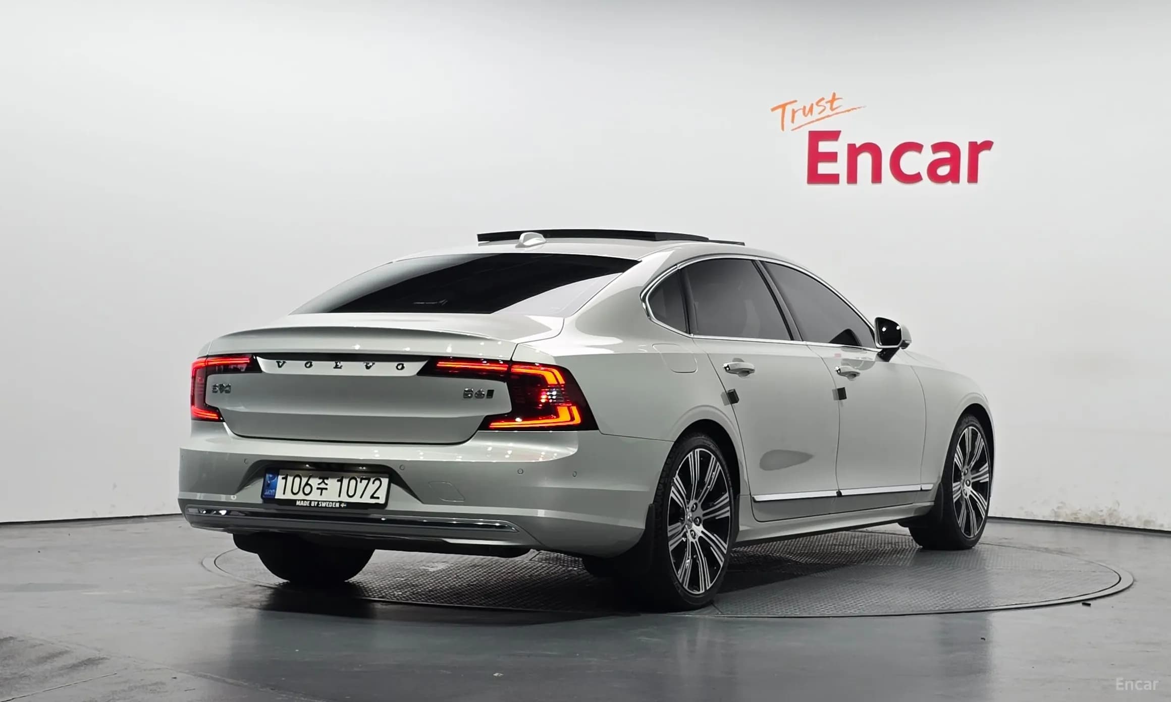S90