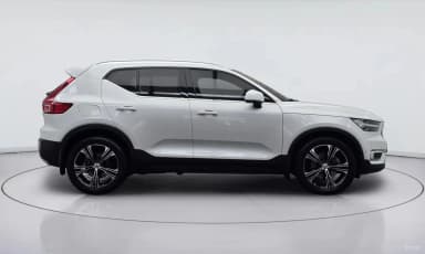 XC40