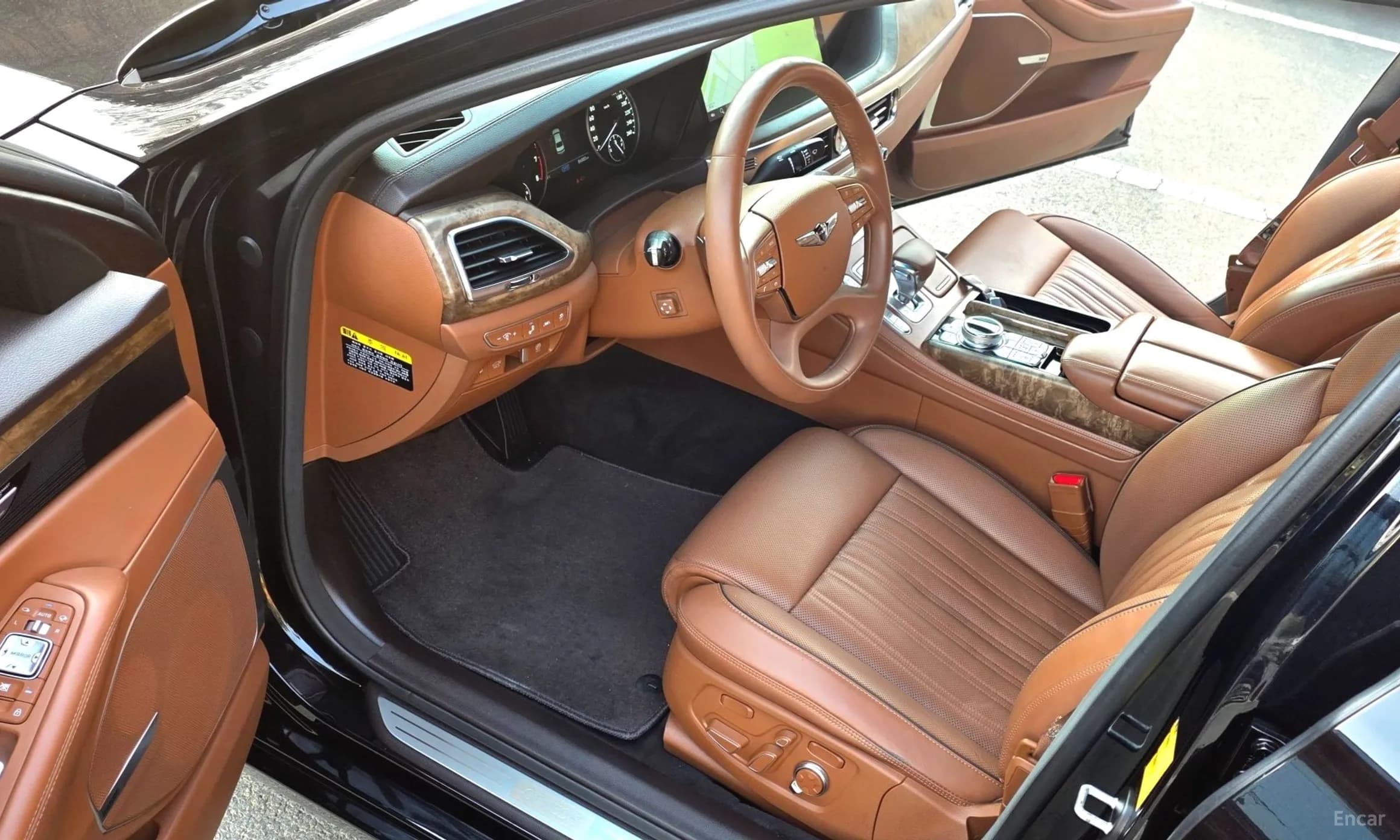 G90