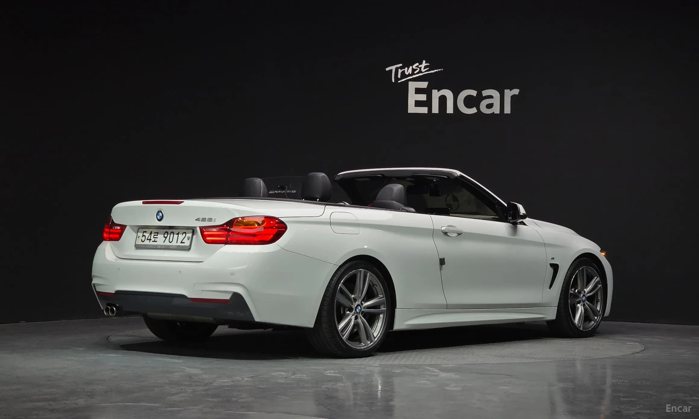Series 4 (F32)
