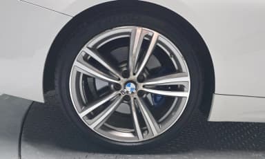 Series 4 (F32)