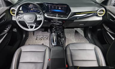 Trax Crossover