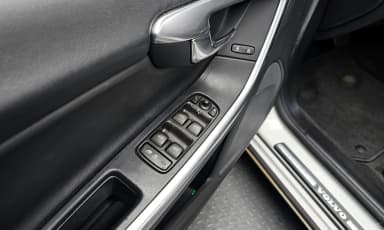 S60