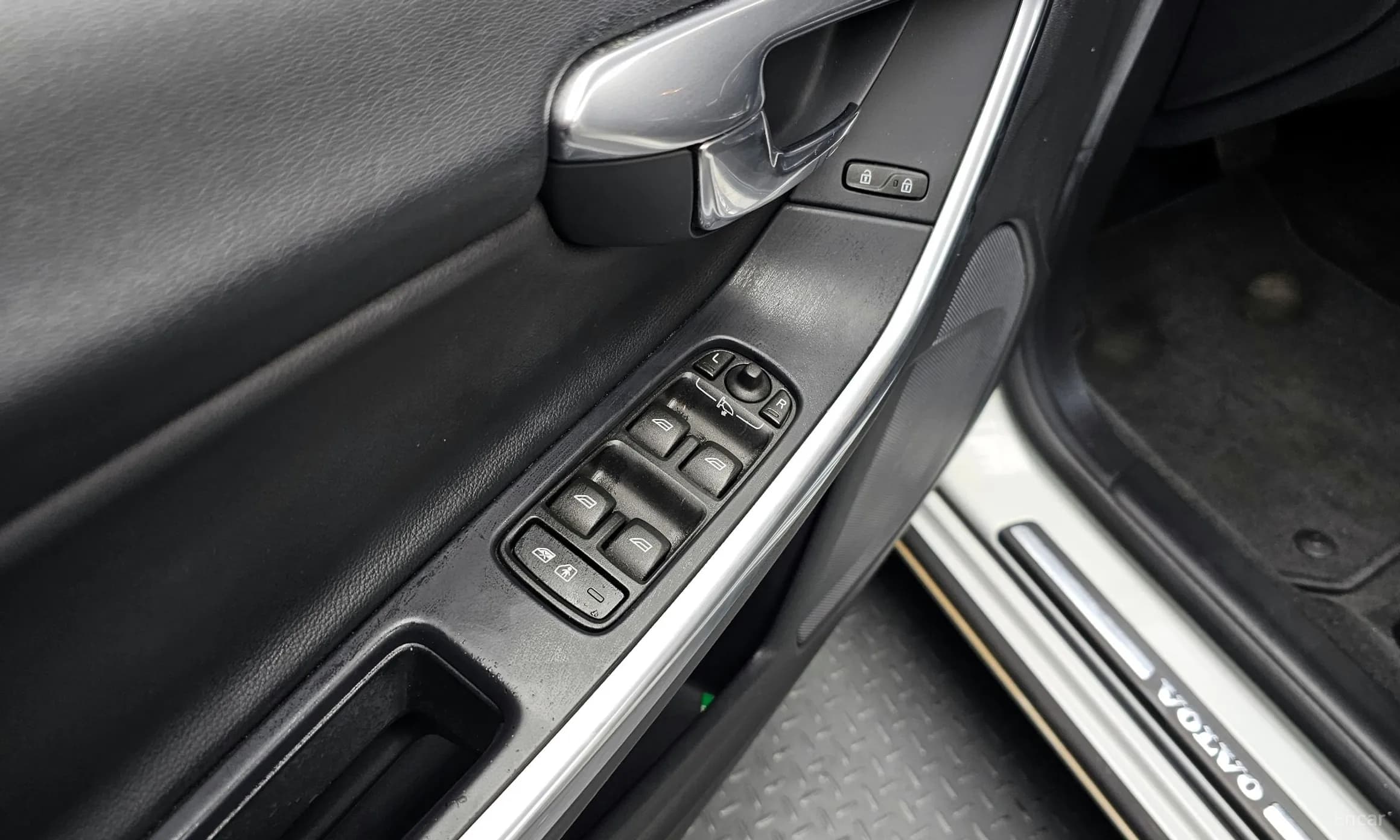 S60
