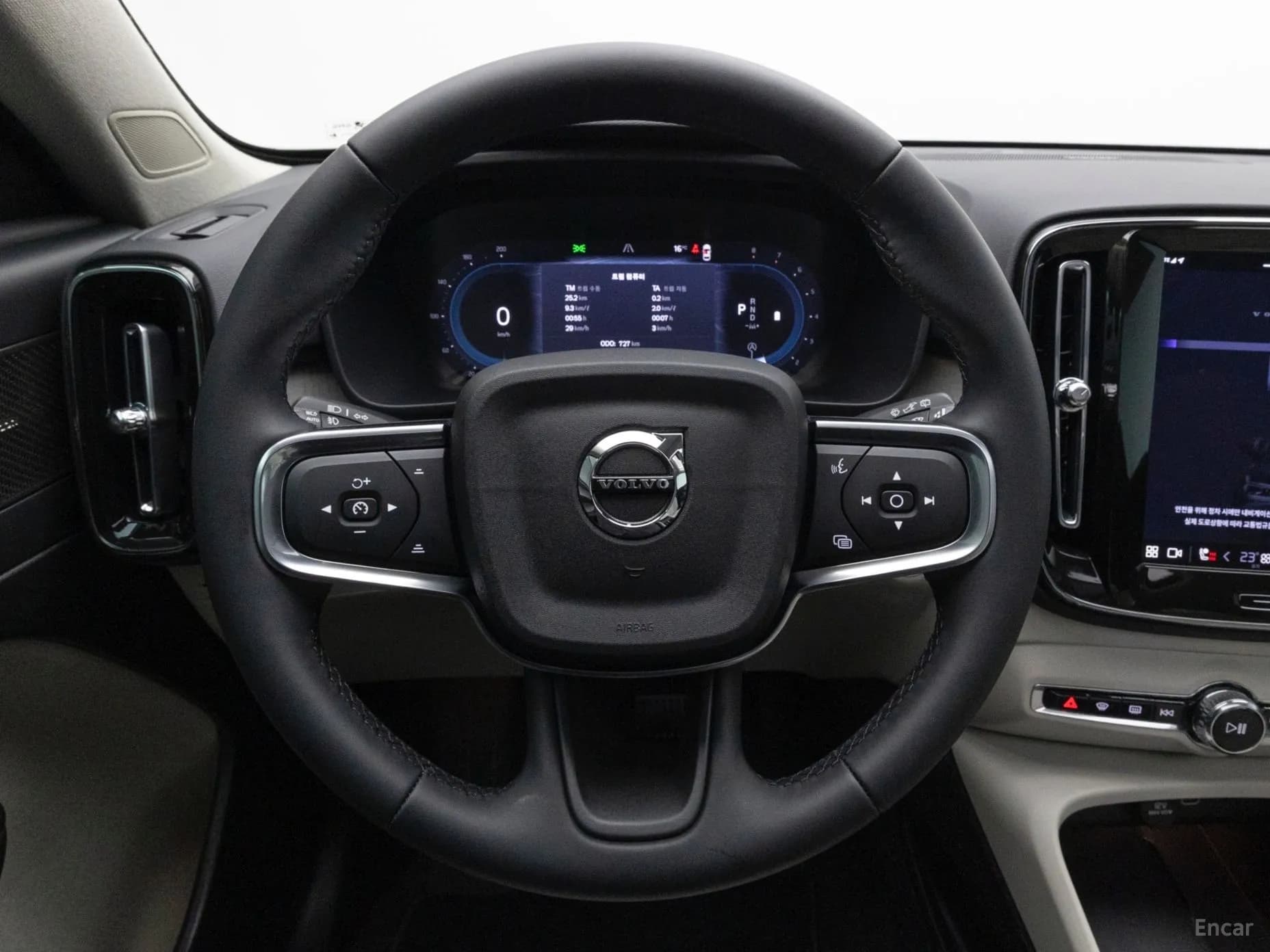 XC40