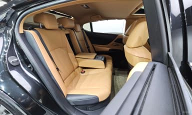 ES300h 7th Generation