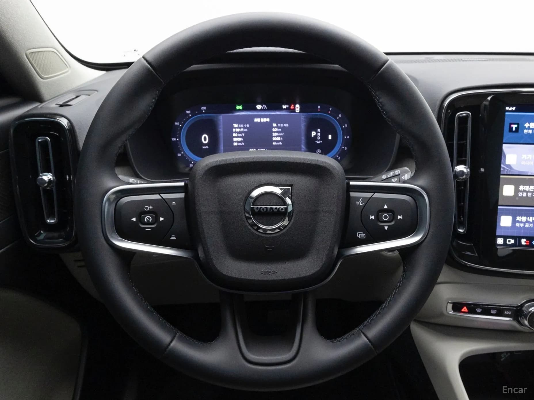 XC40