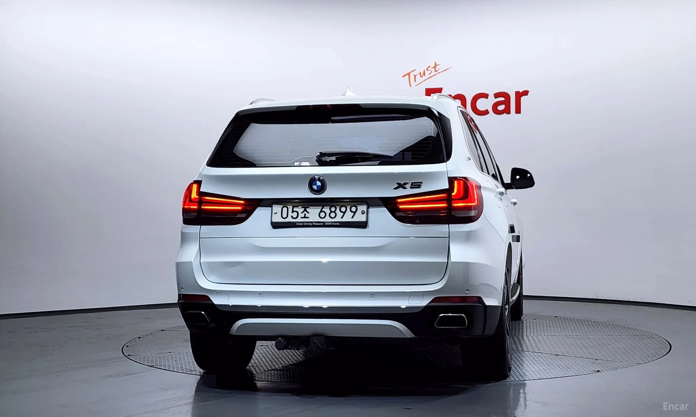 X5 (F15)