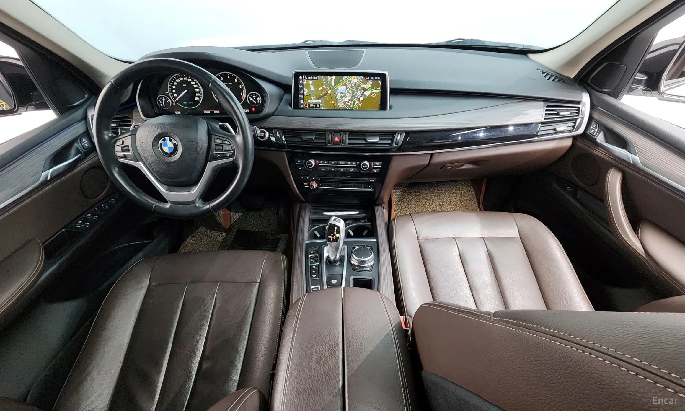 X5 (F15)