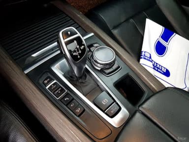 X5 (F15)