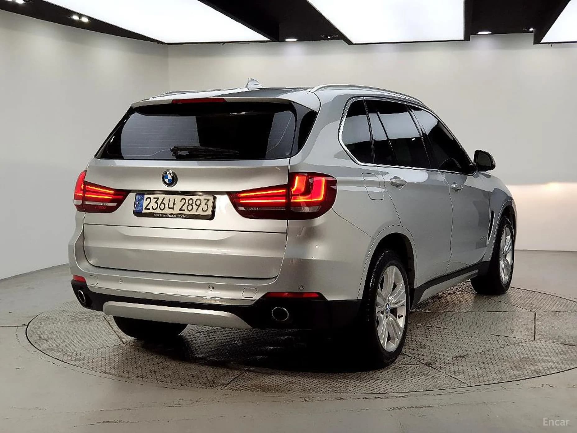 X5 (F15)