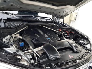 X5 (F15)