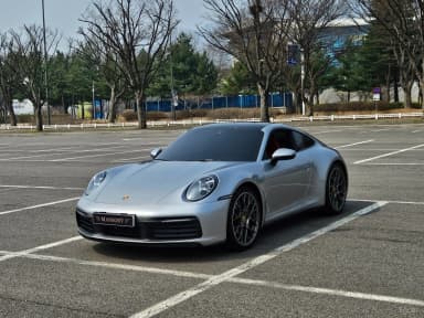 911 (992)