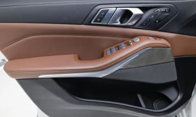 X7 (G07)