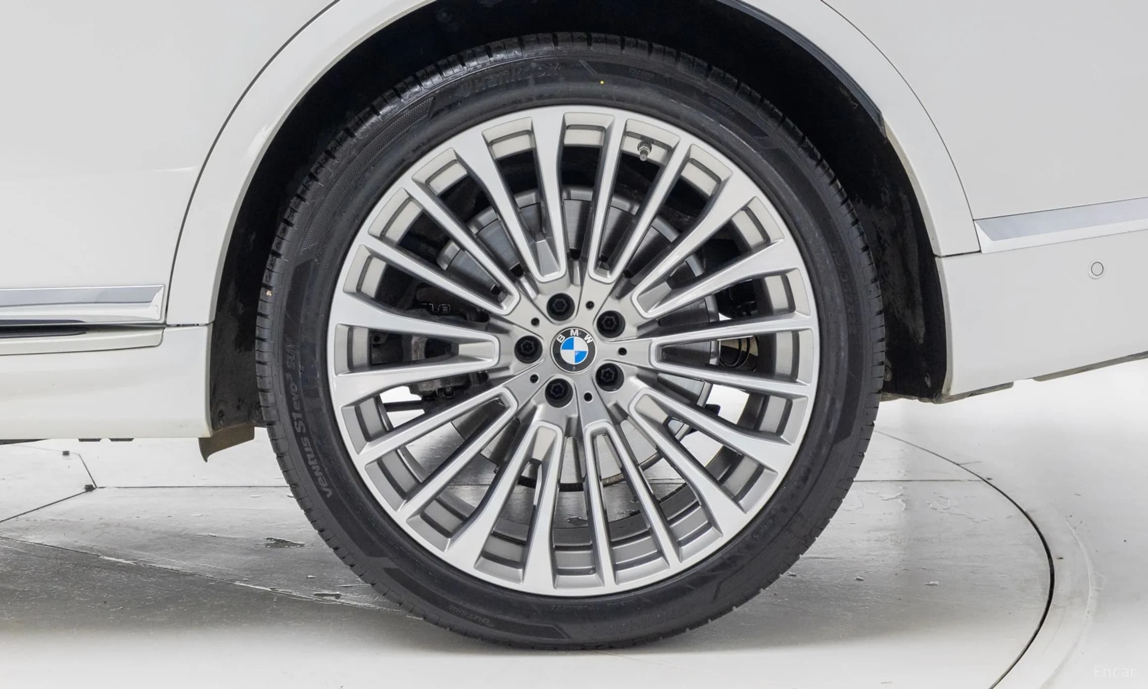 X7 (G07)