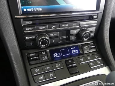 910