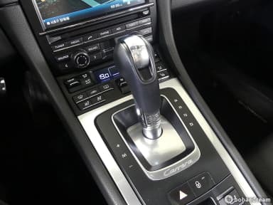 910