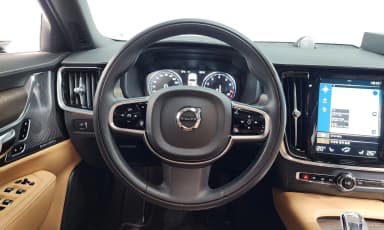 S90