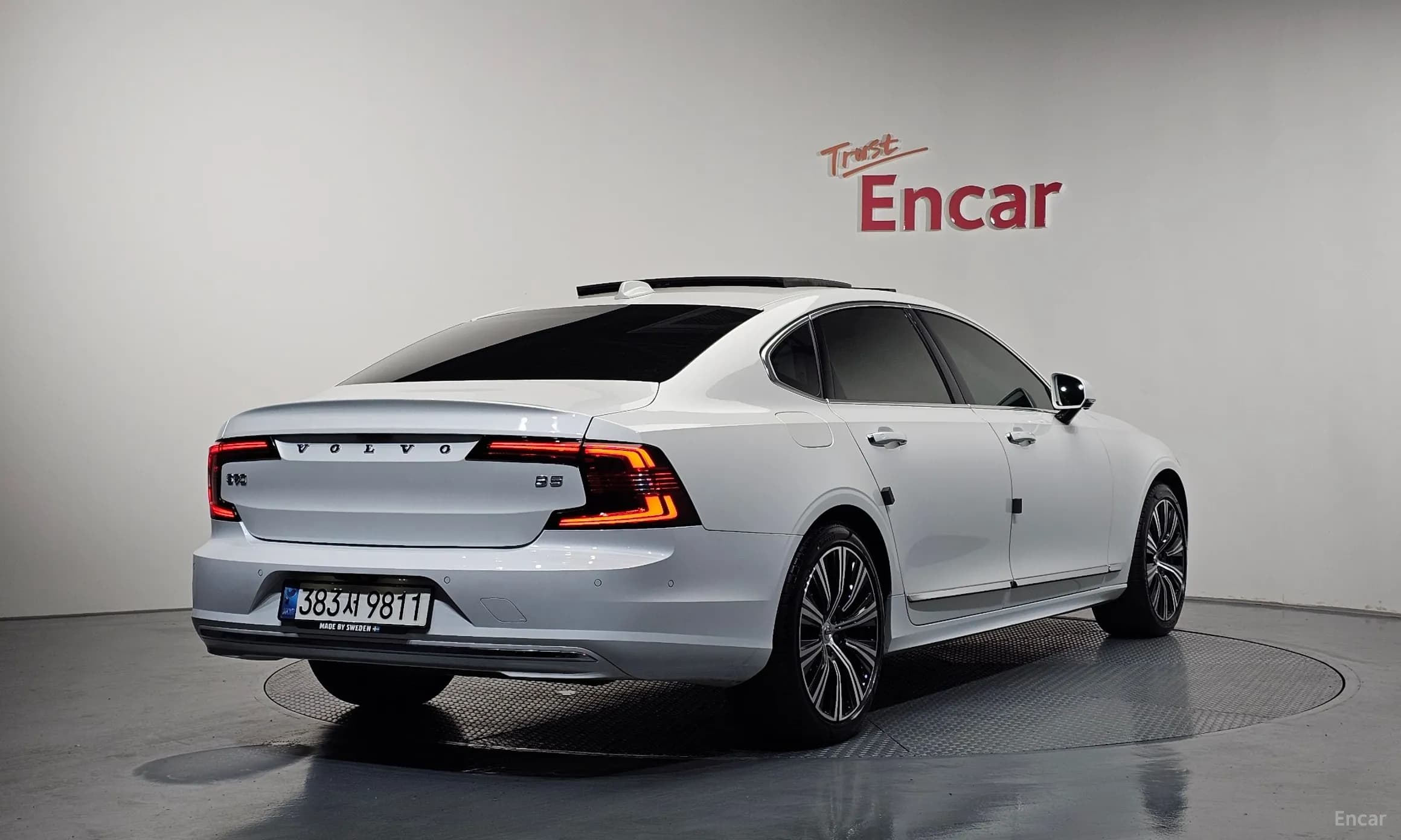 S90