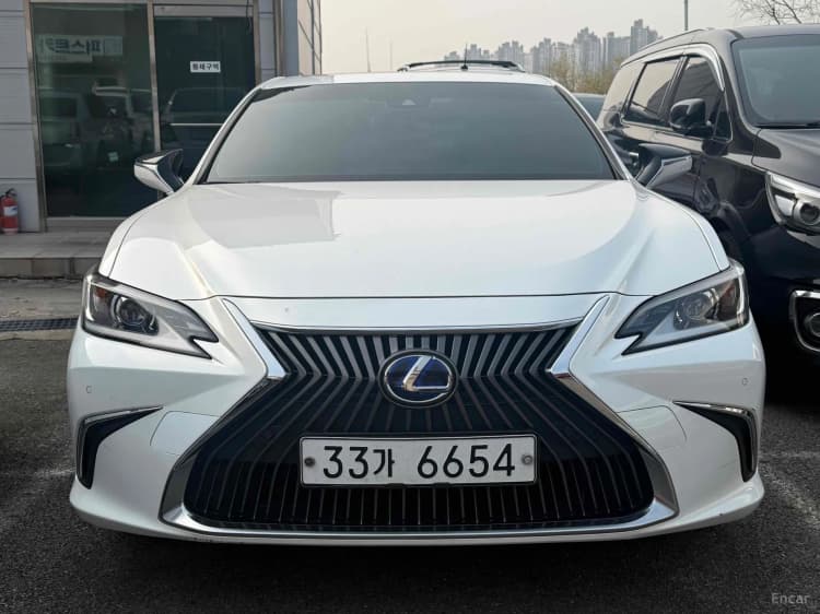 ES300h 7th Generation