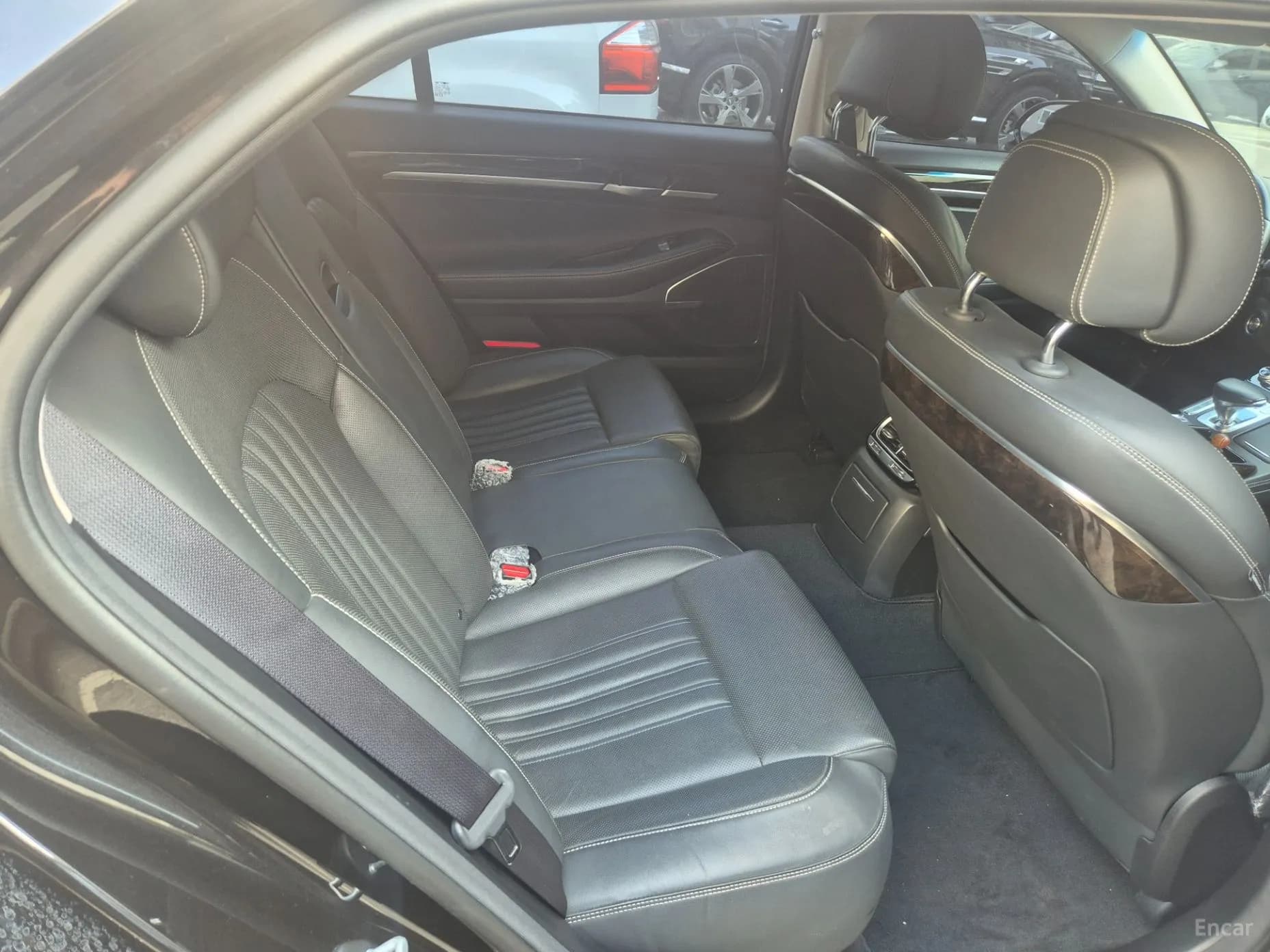 G90