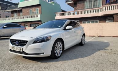 V40