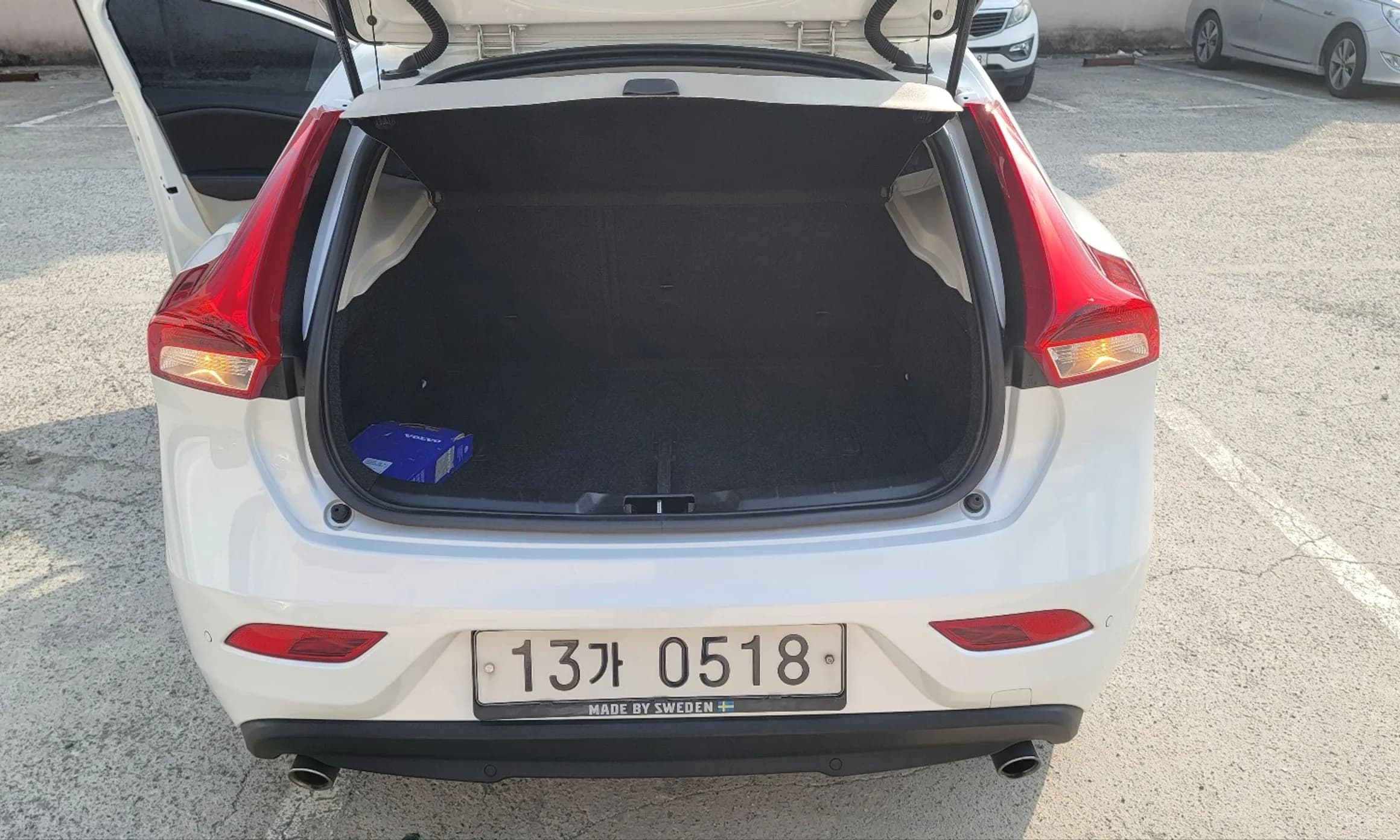 V40