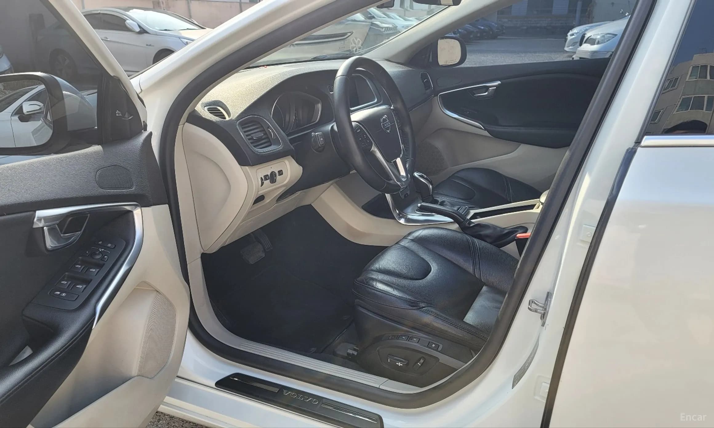 V40