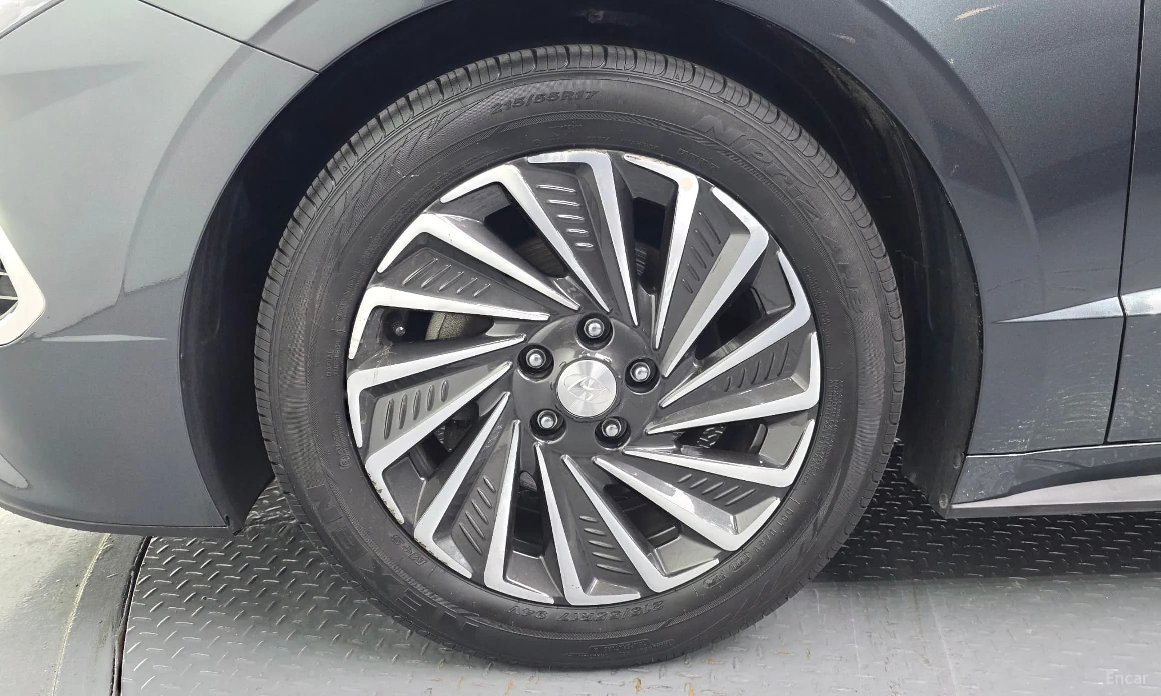 Sonata Hybrid (DN8)
