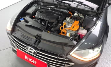 Sonata Hybrid (DN8)