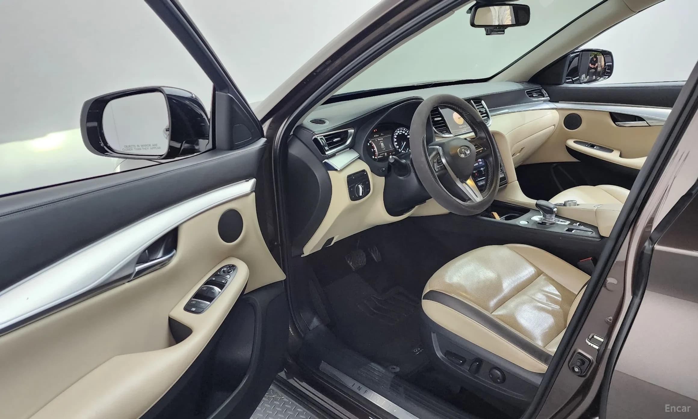 QX50 (P71A)