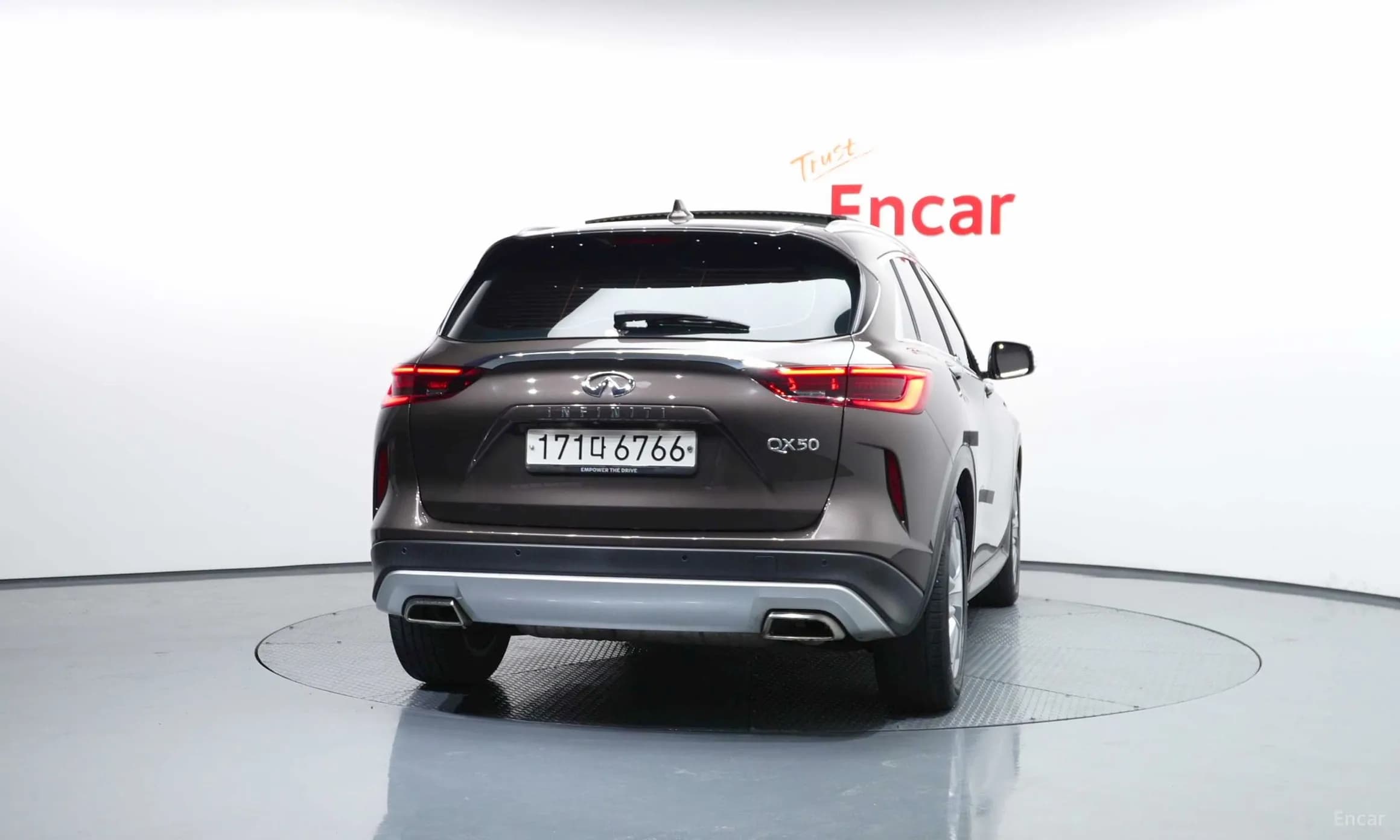 QX50 (P71A)