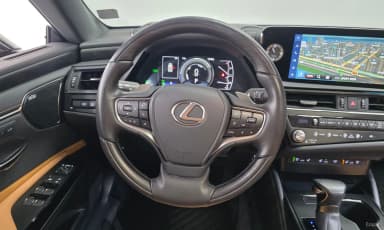ES300h 7th Generation