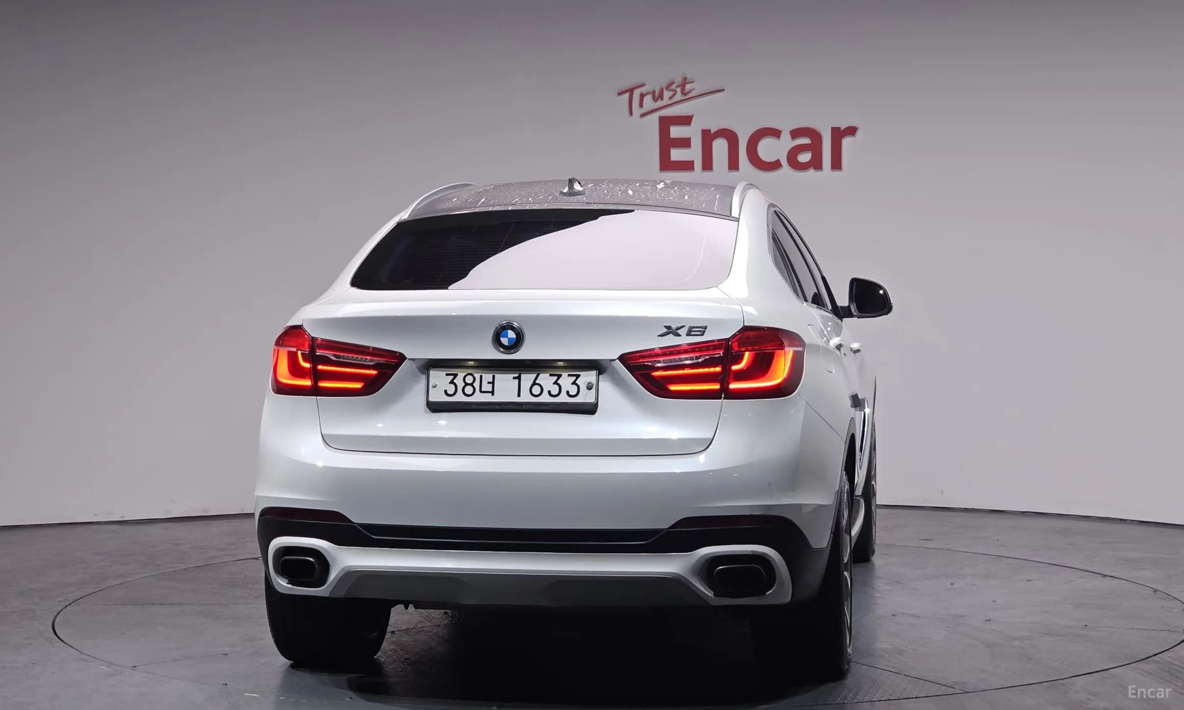 X6 (F16)